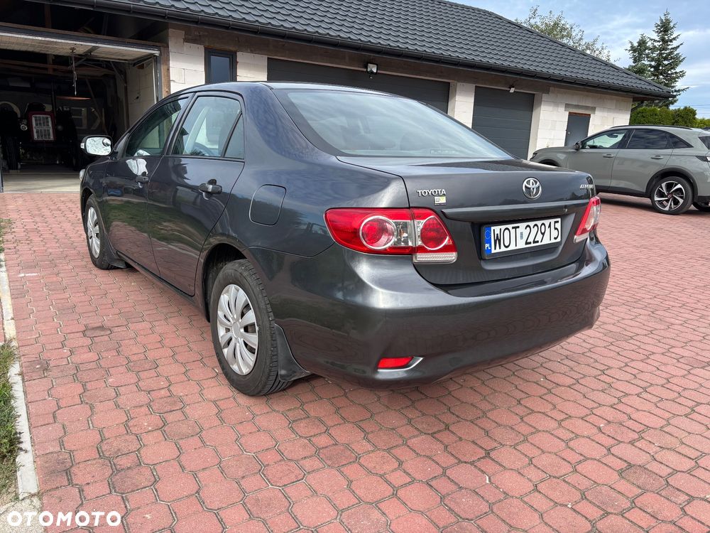 Toyota Corolla 2010 photo 3