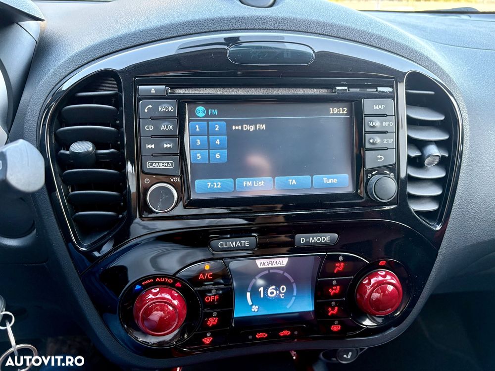 Nissan Juke 1.6 Xtronic N-Connecta - 27