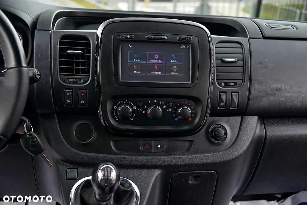 Opel Vivaro - 38