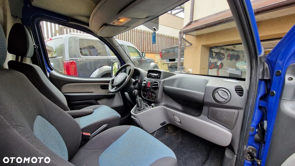 Fiat Doblo 1.3 Multijet 16V - 10