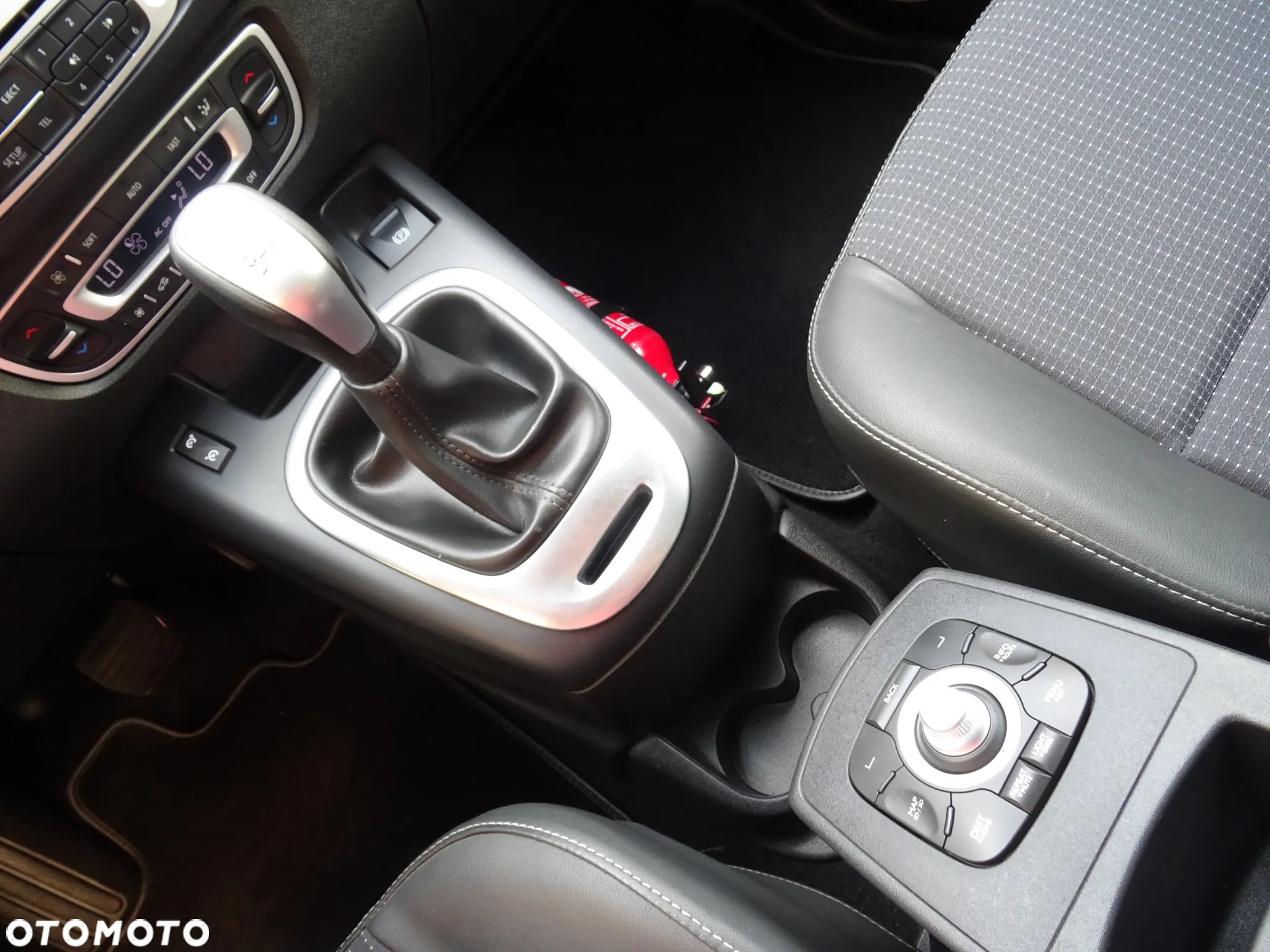 Renault Grand Scenic ENERGY dCi 110 EDC LIMITED - 13