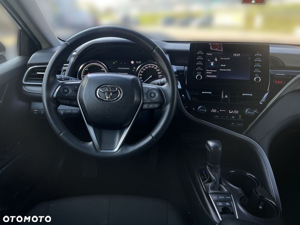 Toyota Camry - 12