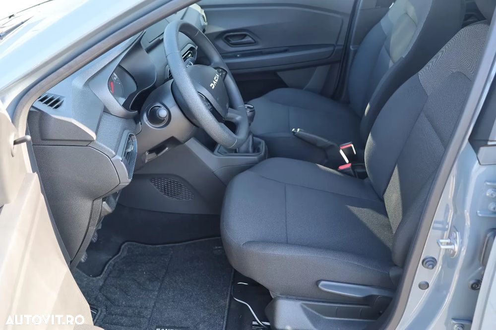 Dacia Sandero SCe 65 Essential - 9