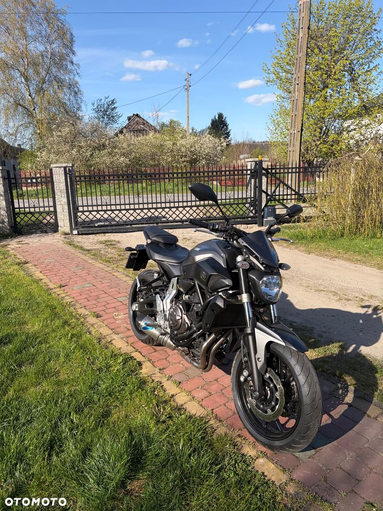 Yamaha MT - 8