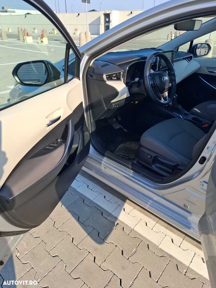 Toyota Corolla - 5