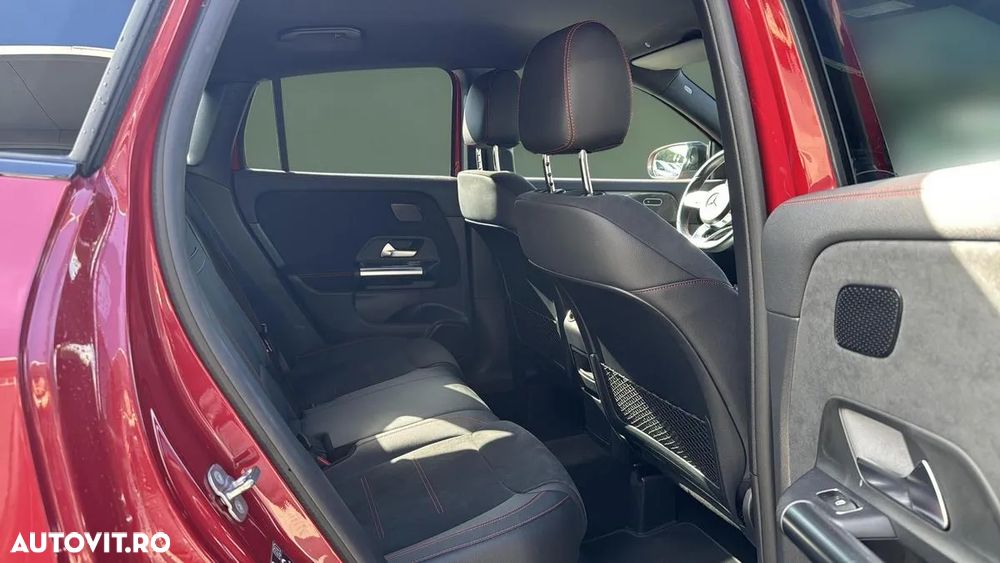 Mercedes-Benz GLA 200 4MATIC Aut. - 12