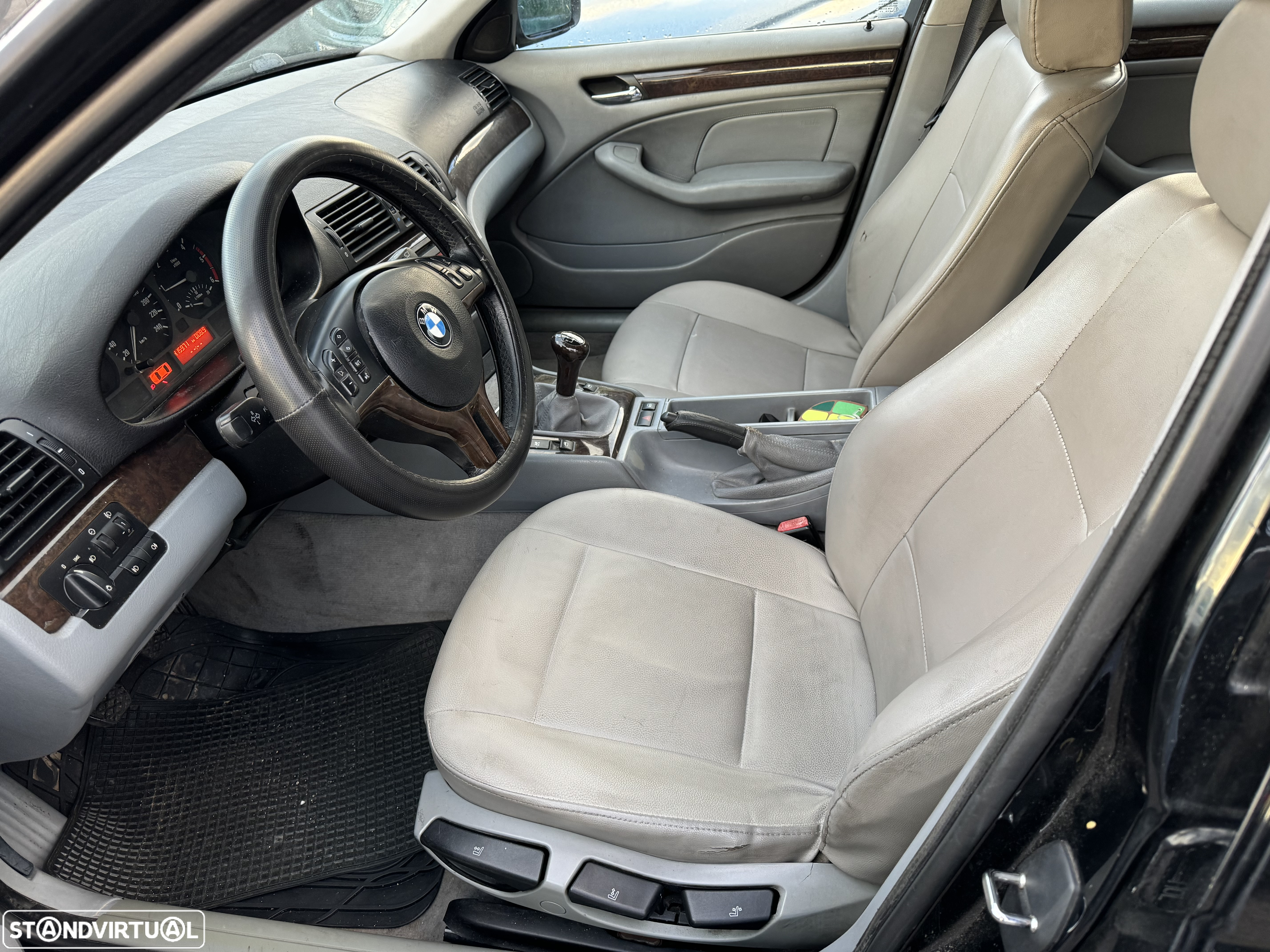 BMW 320 d Touring Séc.XXI - 7