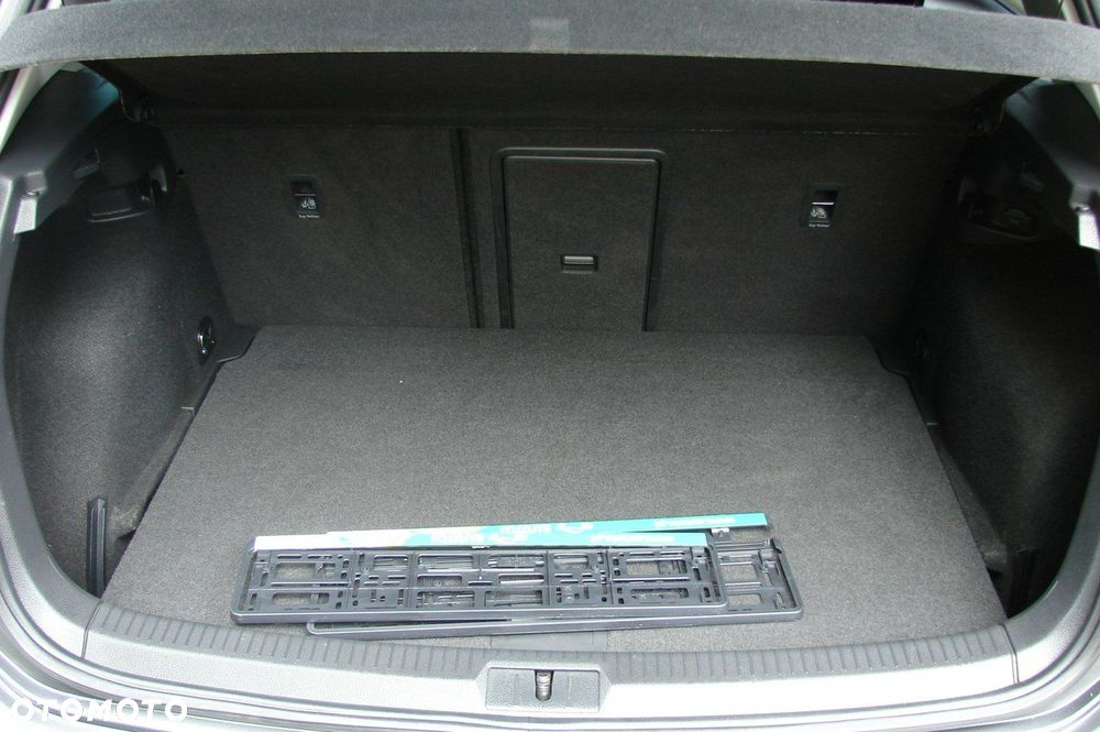 Volkswagen Golf - 19
