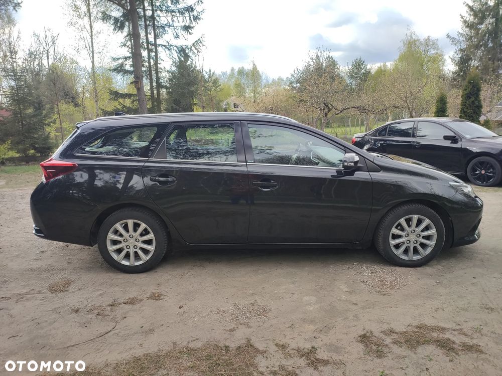 Toyota Auris 1.2 Turbo Edition-S - 11