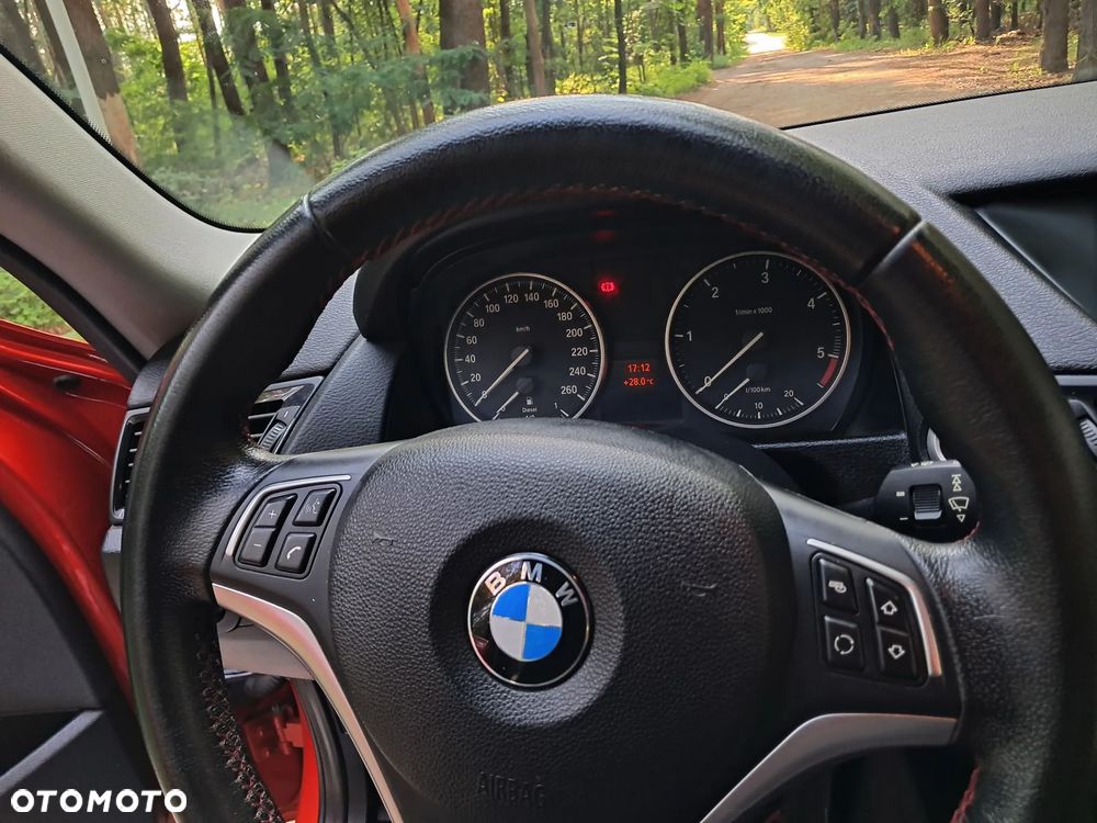 BMW X1 xDrive18d Sport Line - 22