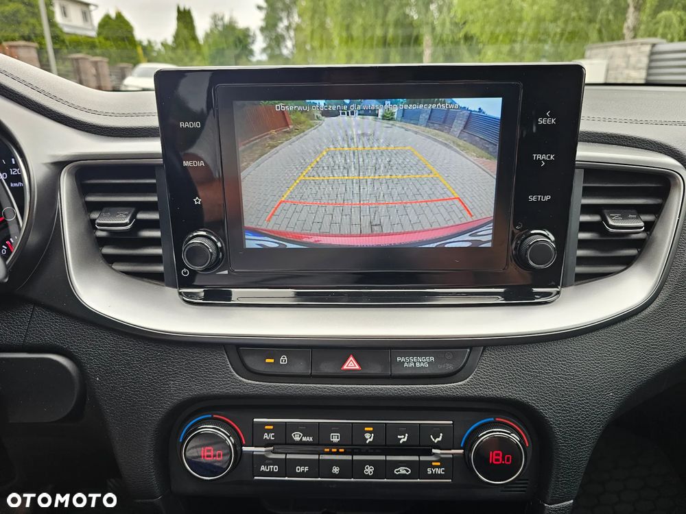 Kia XCeed 1.4 T-GDI L Business Line - 17