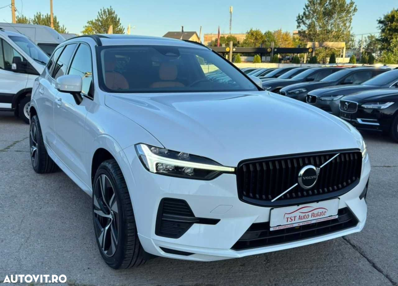 Volvo XC 60 B4 MHEV AT8 FWD Momentum Pro - 12