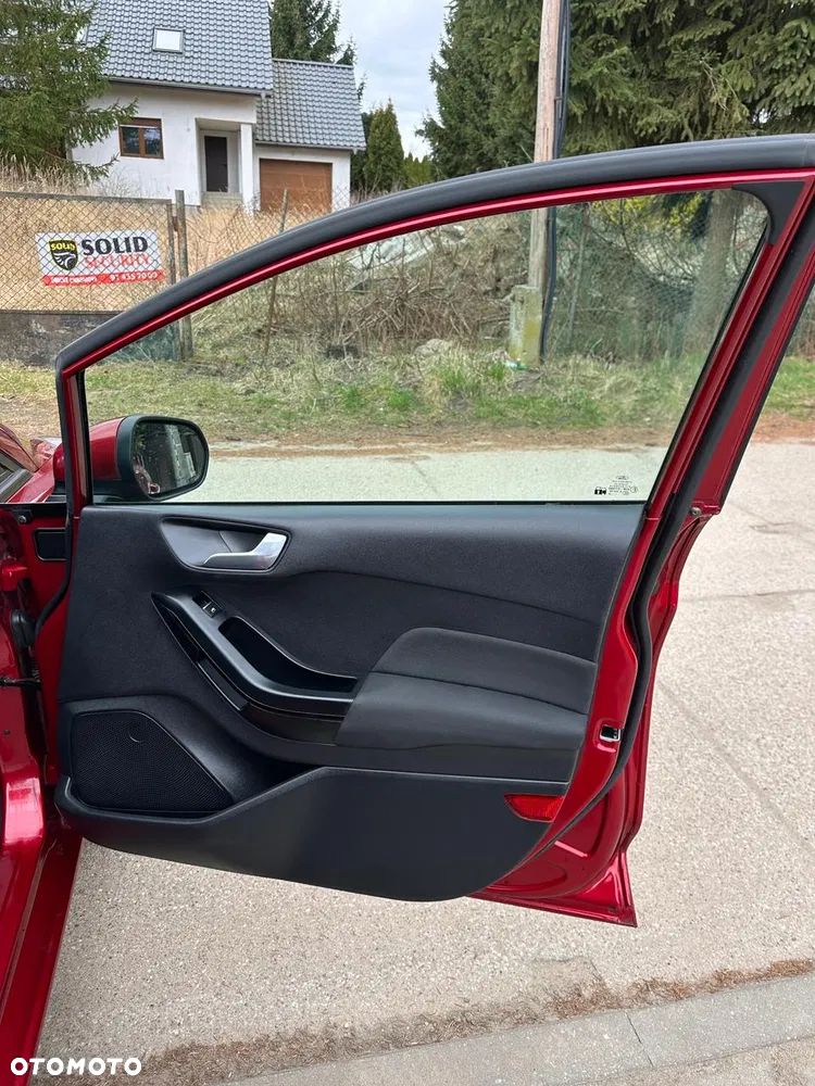 Ford Fiesta 1.1 S&S TITANIUM - 40