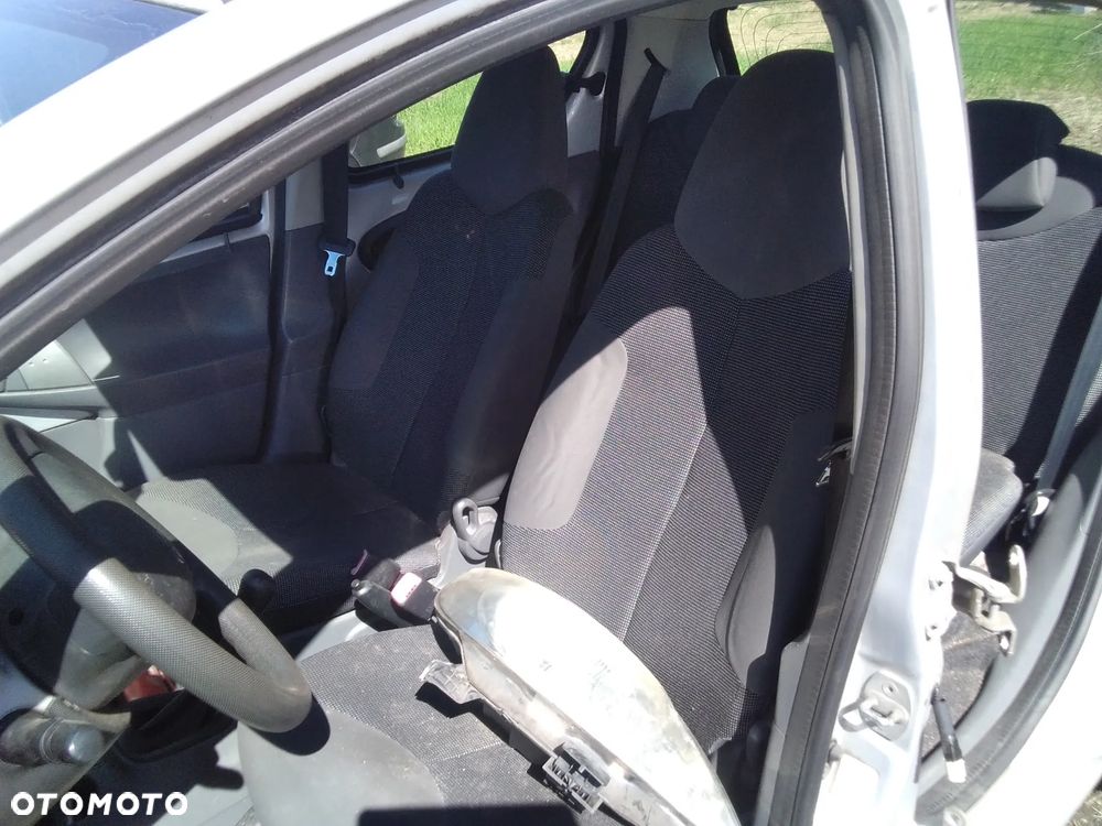 Klapa bagażnika  PEUGEOT 107 1.0B 07R zderzaki, drzwi, lampy.... - 6