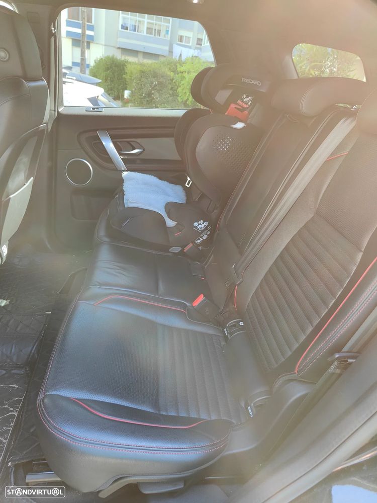 Land Rover Discovery Sport 2.0 eD4 R-Dynamic - 3