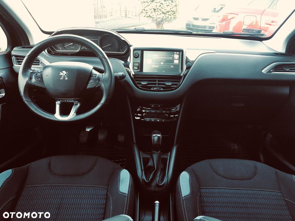 Peugeot 208 1.2 PureTech Active - 8