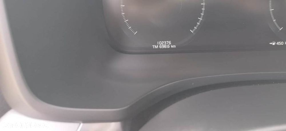 Volvo V60 B3 B DKG Momentum - 22