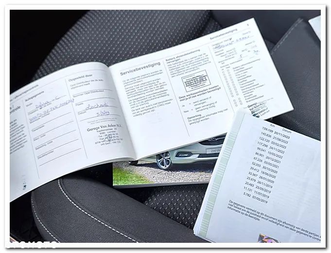 Opel Zafira 2.0 CDTI Plus EcoFLEX S&S - 38