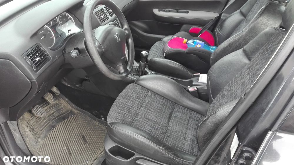 Peugeot 307 1.6 - 11