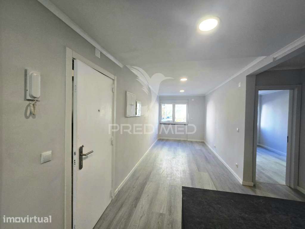 Apartamento T2 Remodelado, em Benfica - Grande imagem: 5/14