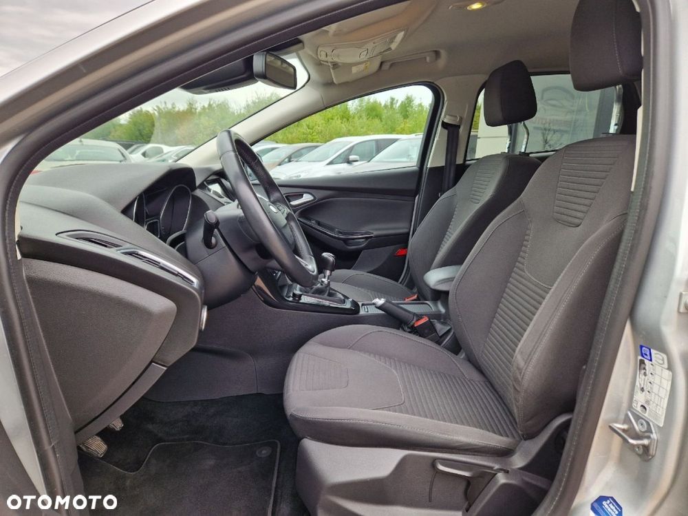 Ford Focus 1.0 EcoBoost Titanium - 5
