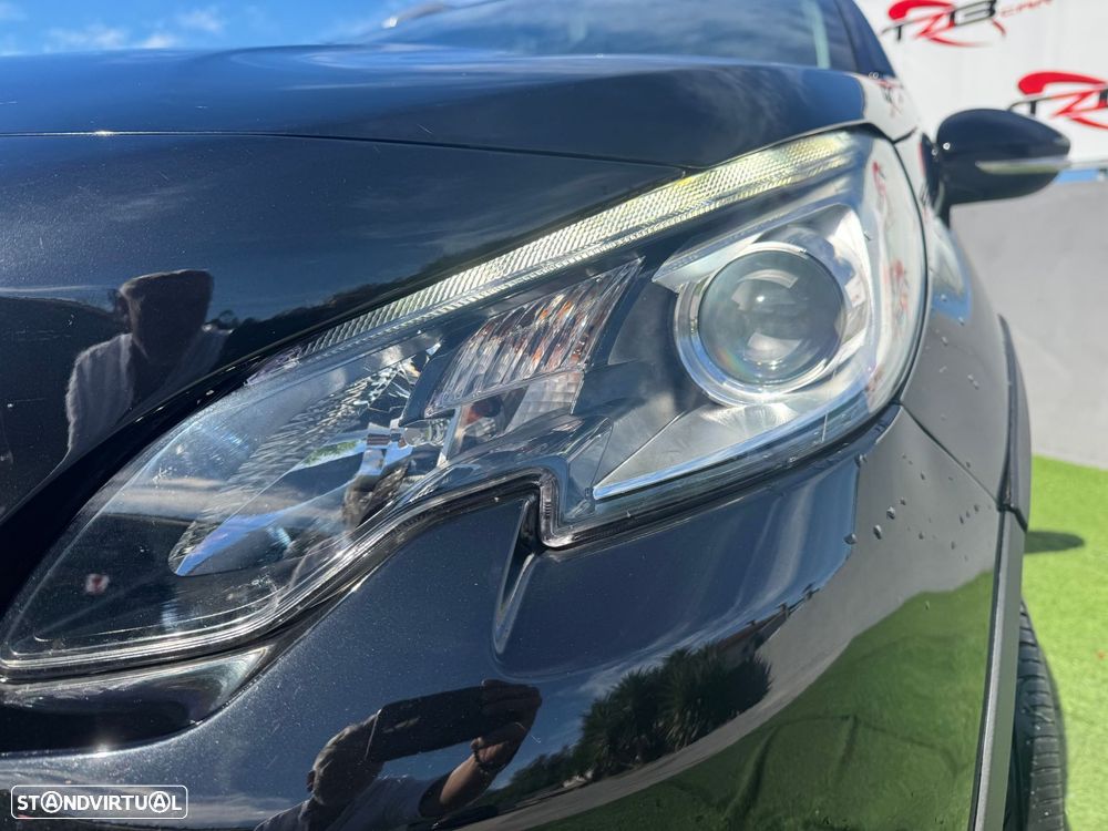 Peugeot 2008 BlueHDi 100 STOP & START Allure - 28