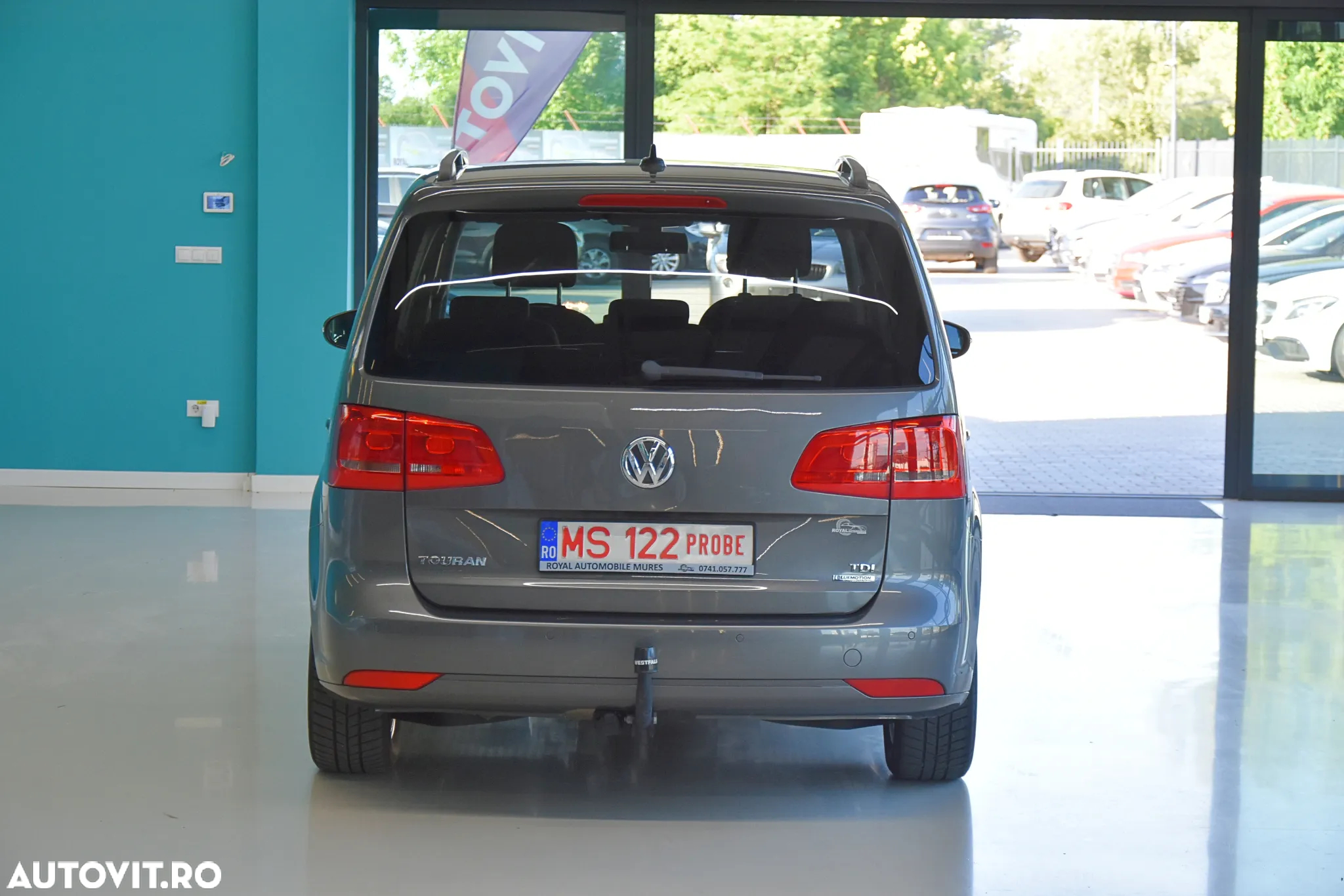 Volkswagen Touran 1.6 TDI DPF BlueMotion Technology DSG Comfortline - 10