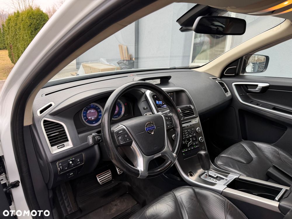 Volvo XC 60 D3 R Design - 10