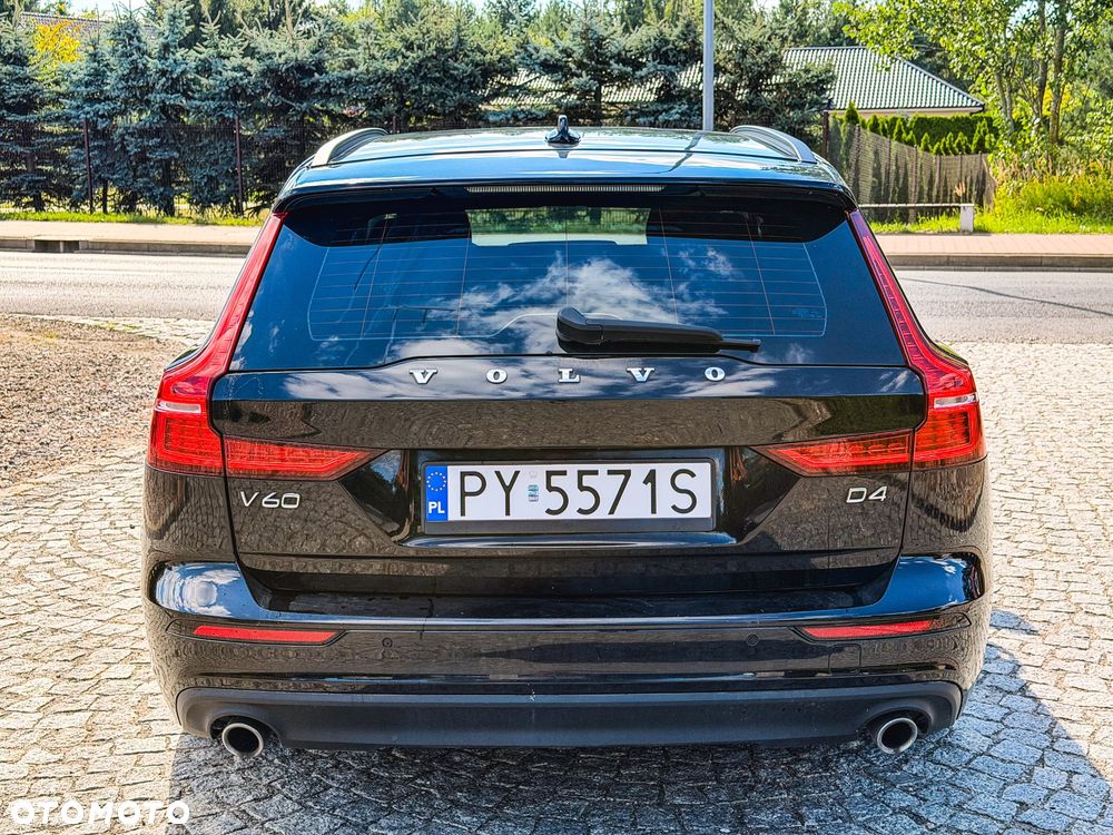 Volvo V60 D4 Geartronic Momentum - 35