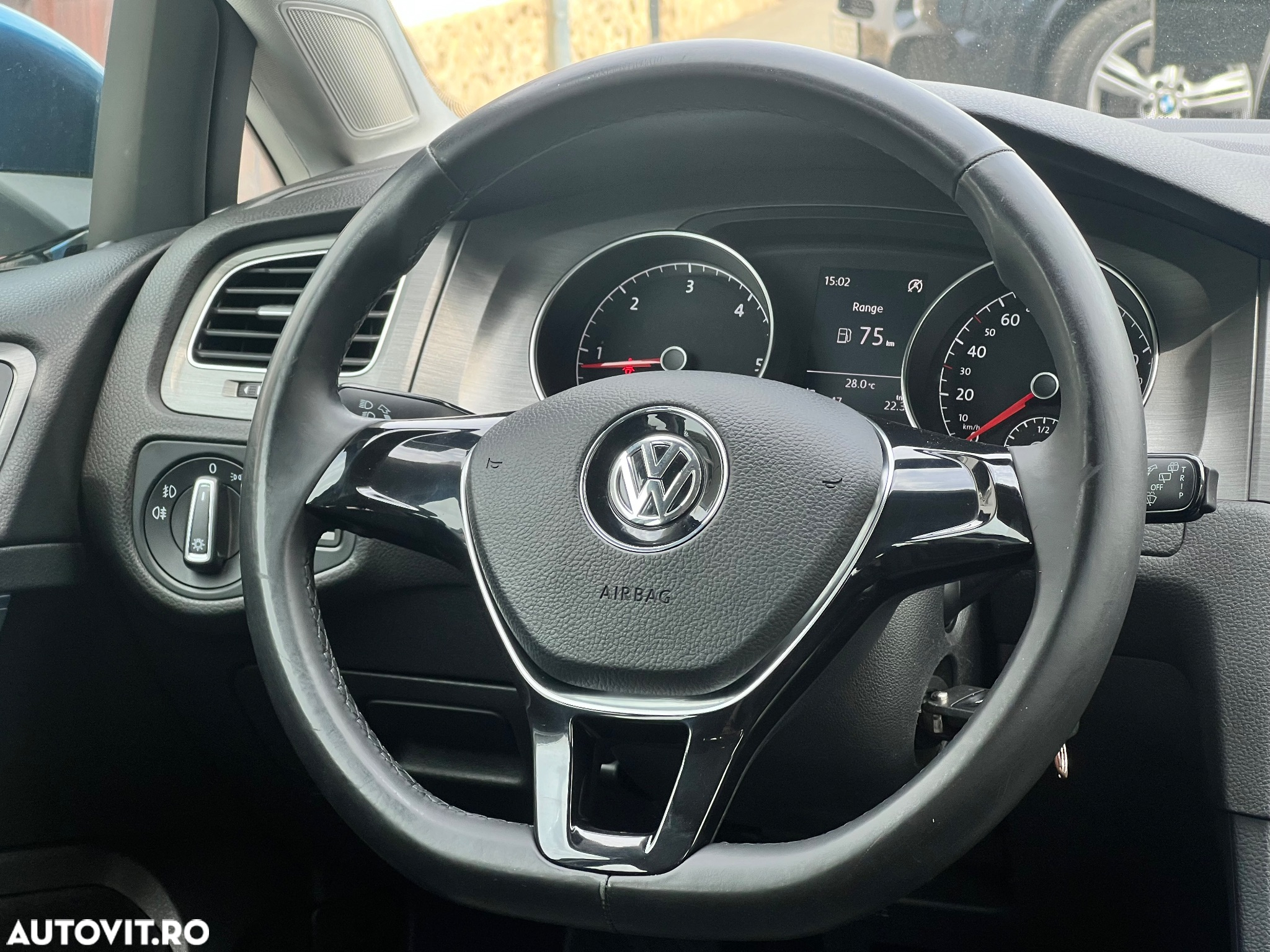 Volkswagen Golf 1.6 TDI BMT Comfortline - 6