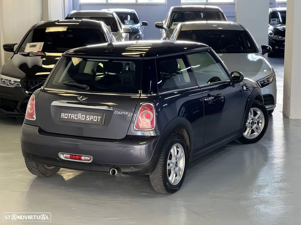 MINI 3 Portas Cooper D - 3