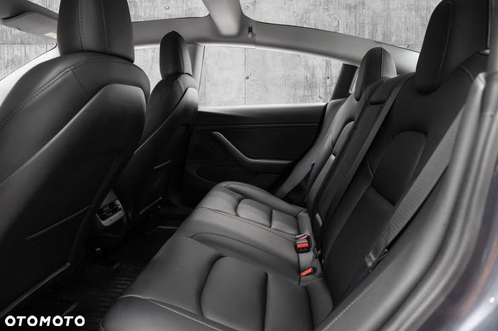 Tesla Model 3 Premium Langstreckenbatterie AWD Dual Motor - 10