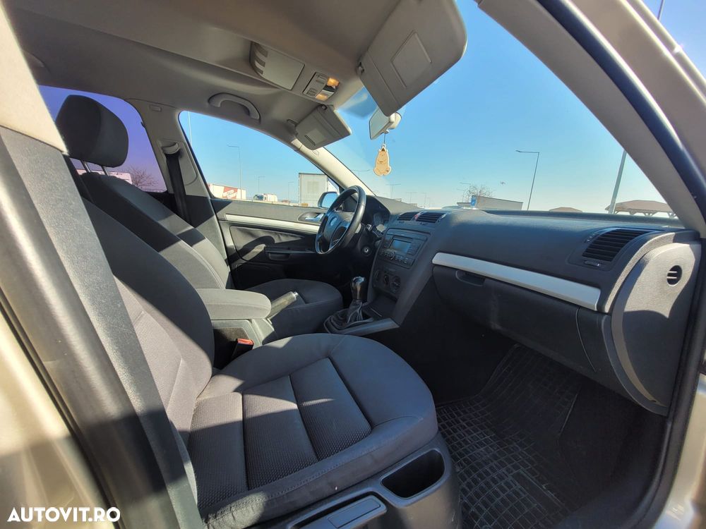 Skoda Octavia 1.6 - 4