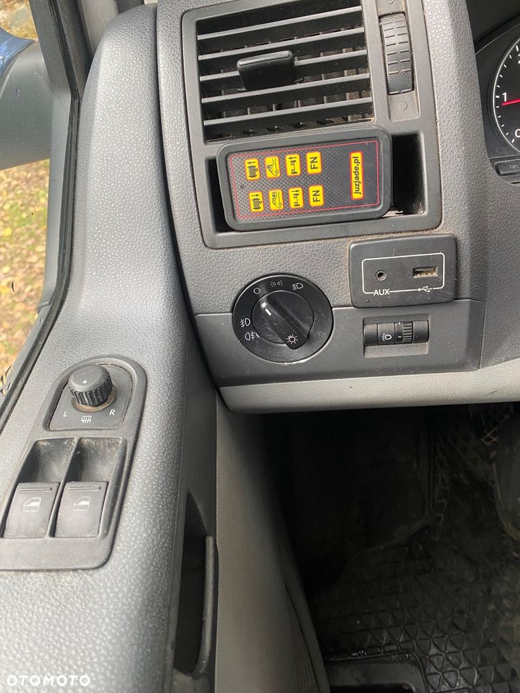 Volkswagen T5 Juzjade - 6