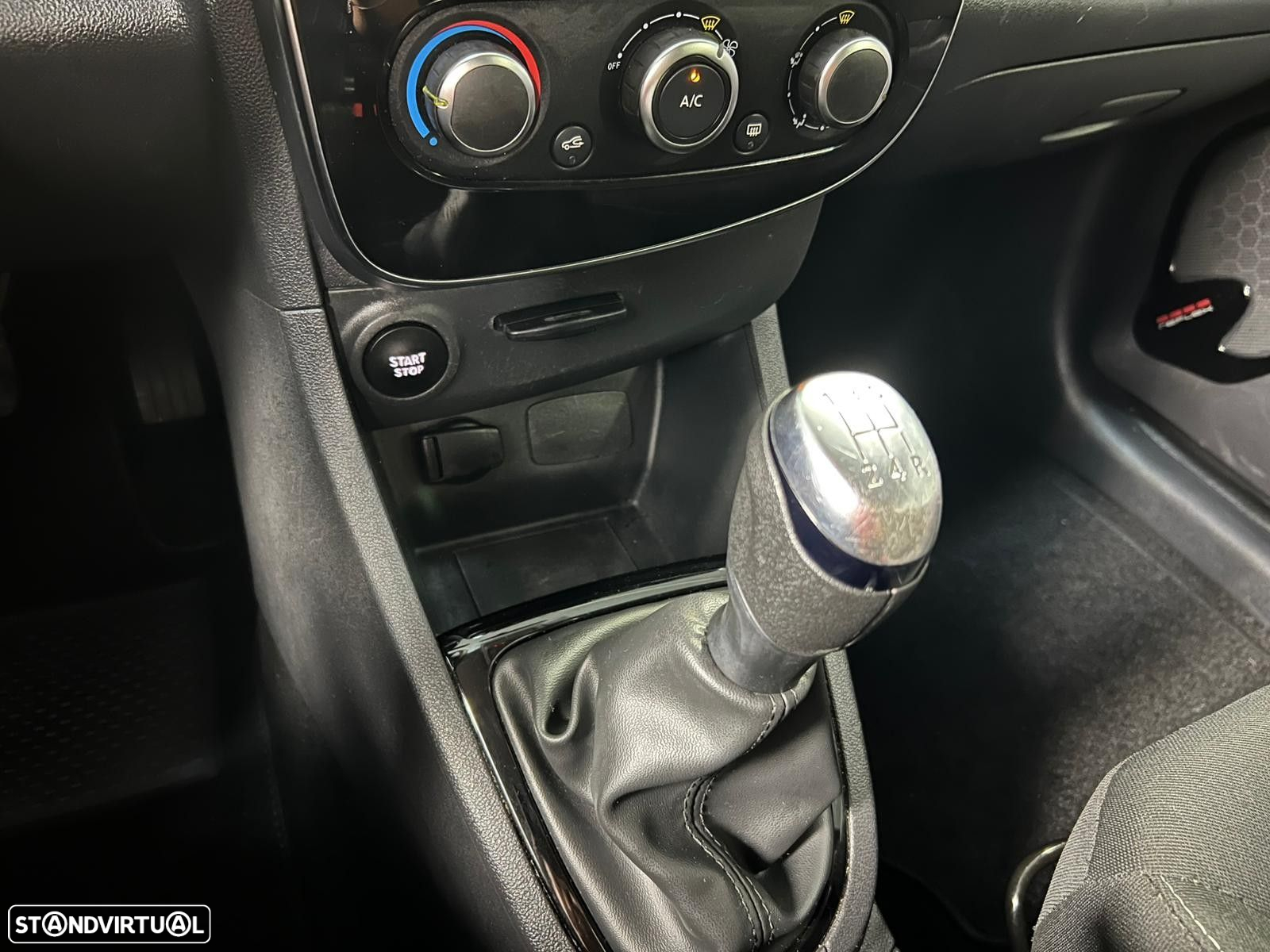 Renault Clio Sport Tourer 0.9 TCe Limited - 14