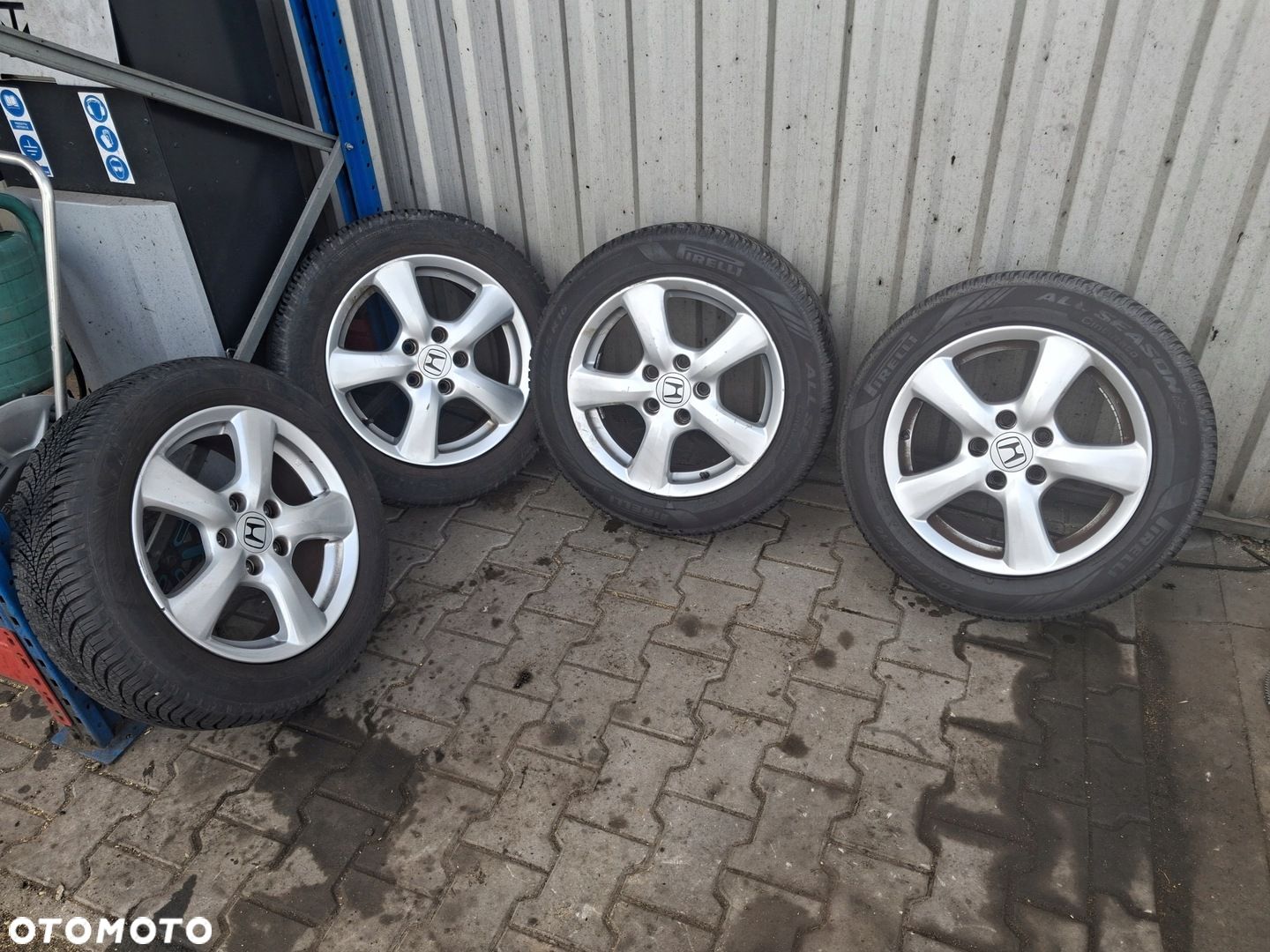 Koła felgi opony Honda Civic VIII Ufo R16" 205/55 5x114.3 - 1