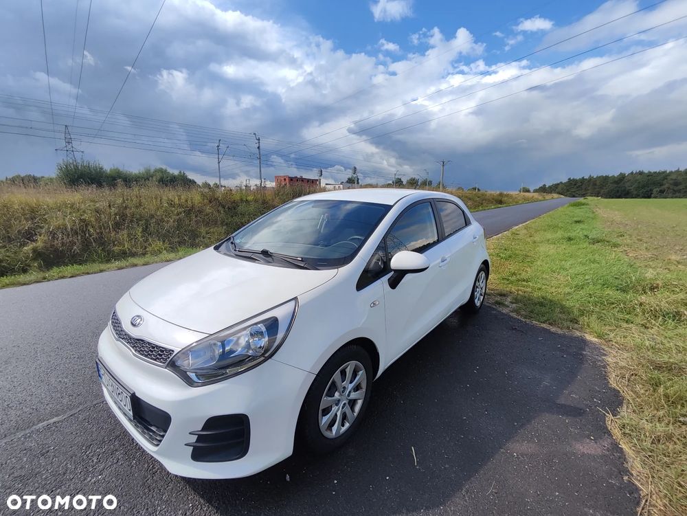 Kia Rio 1.2 L - 2