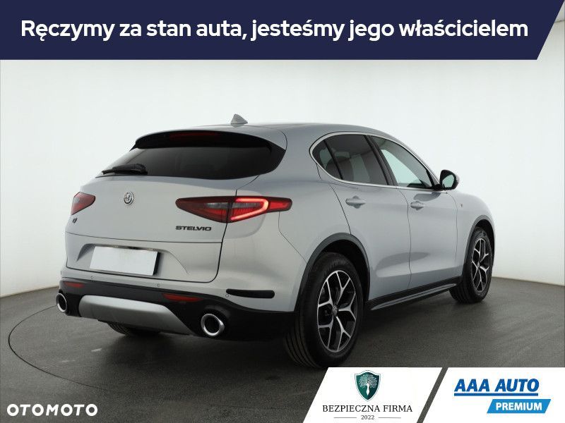 Alfa Romeo Stelvio - 7