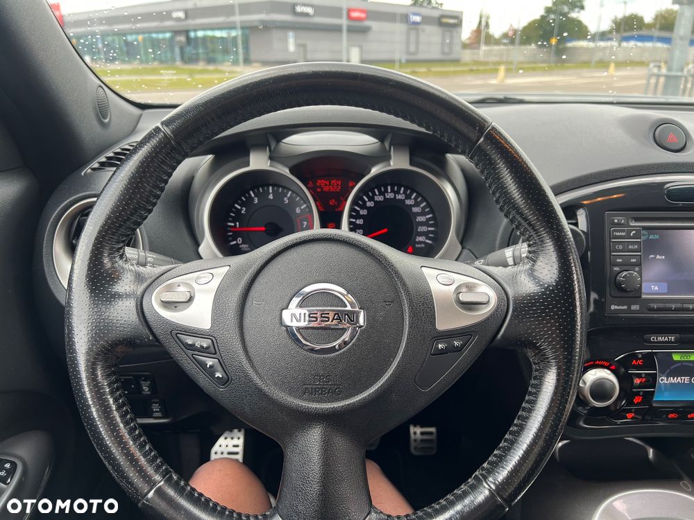 Nissan Juke 1.6 T Tekna 4x4 - 21