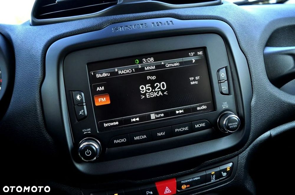 Jeep Renegade 1.4 MultiAir Limited FWD S&S - 26