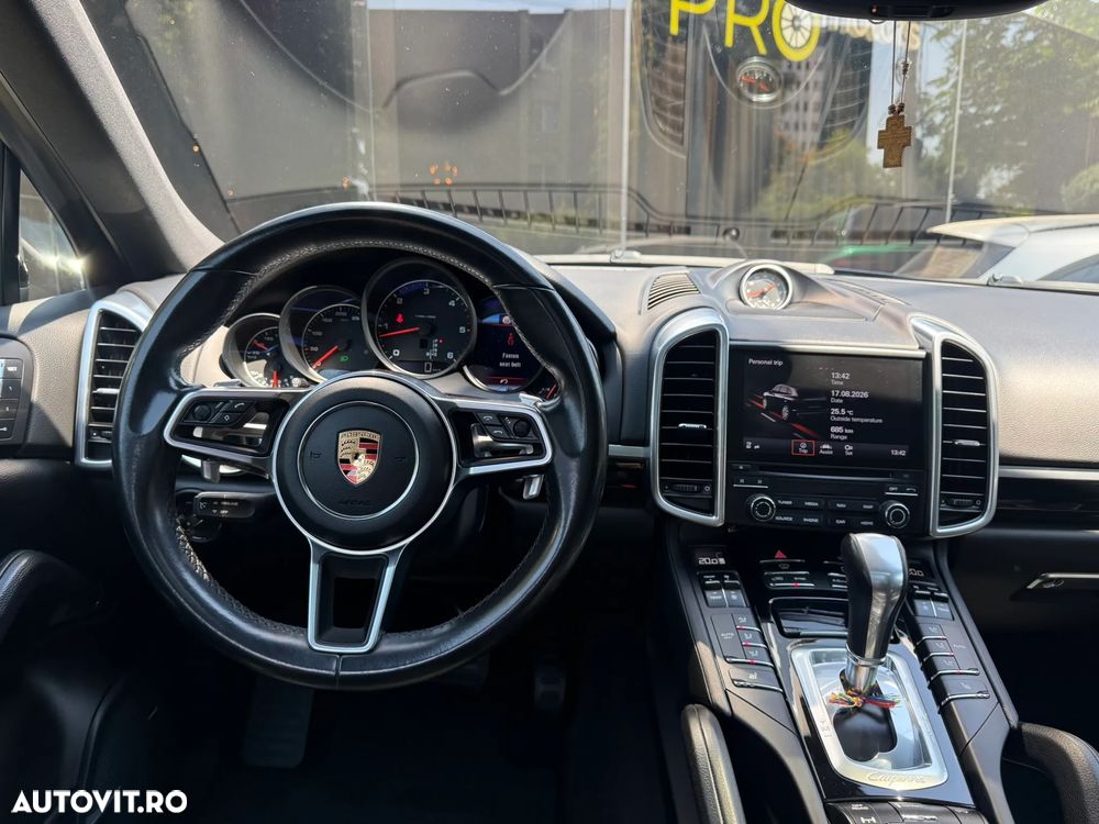 Porsche Cayenne Platinum Edition - 21