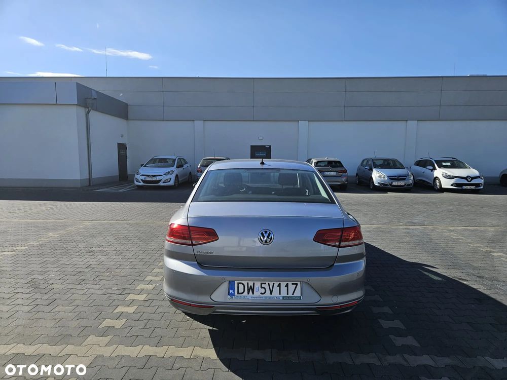 Volkswagen Passat 2.0 TDI BMT Comfortline - 3