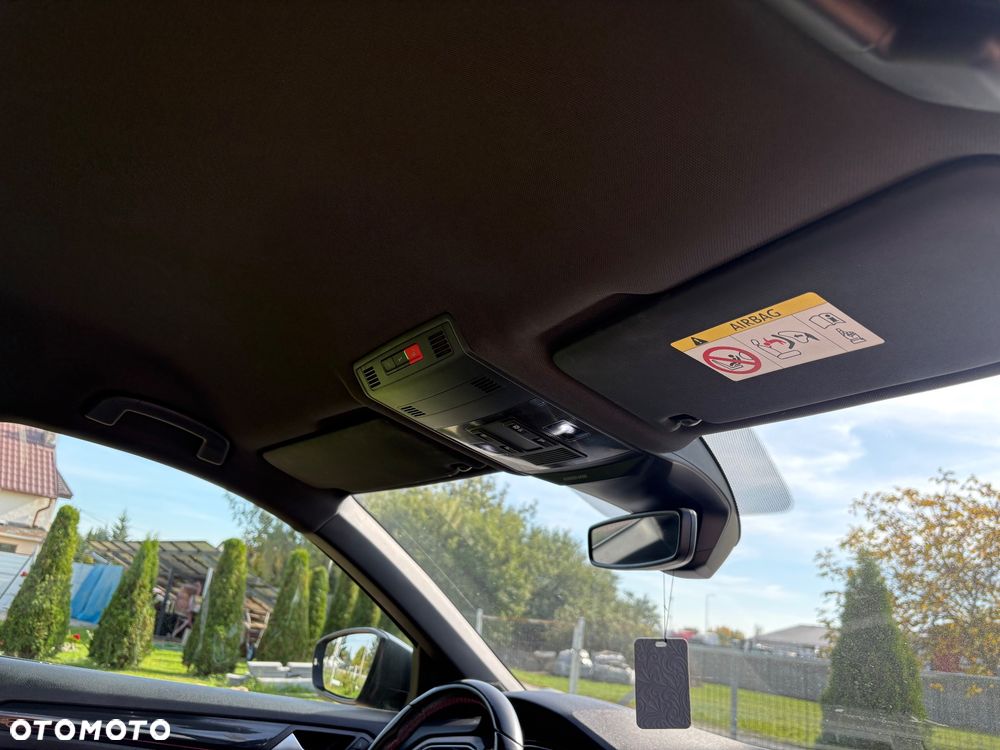 Volkswagen T-Roc 2.0 TDI SCR DSG Style - 25