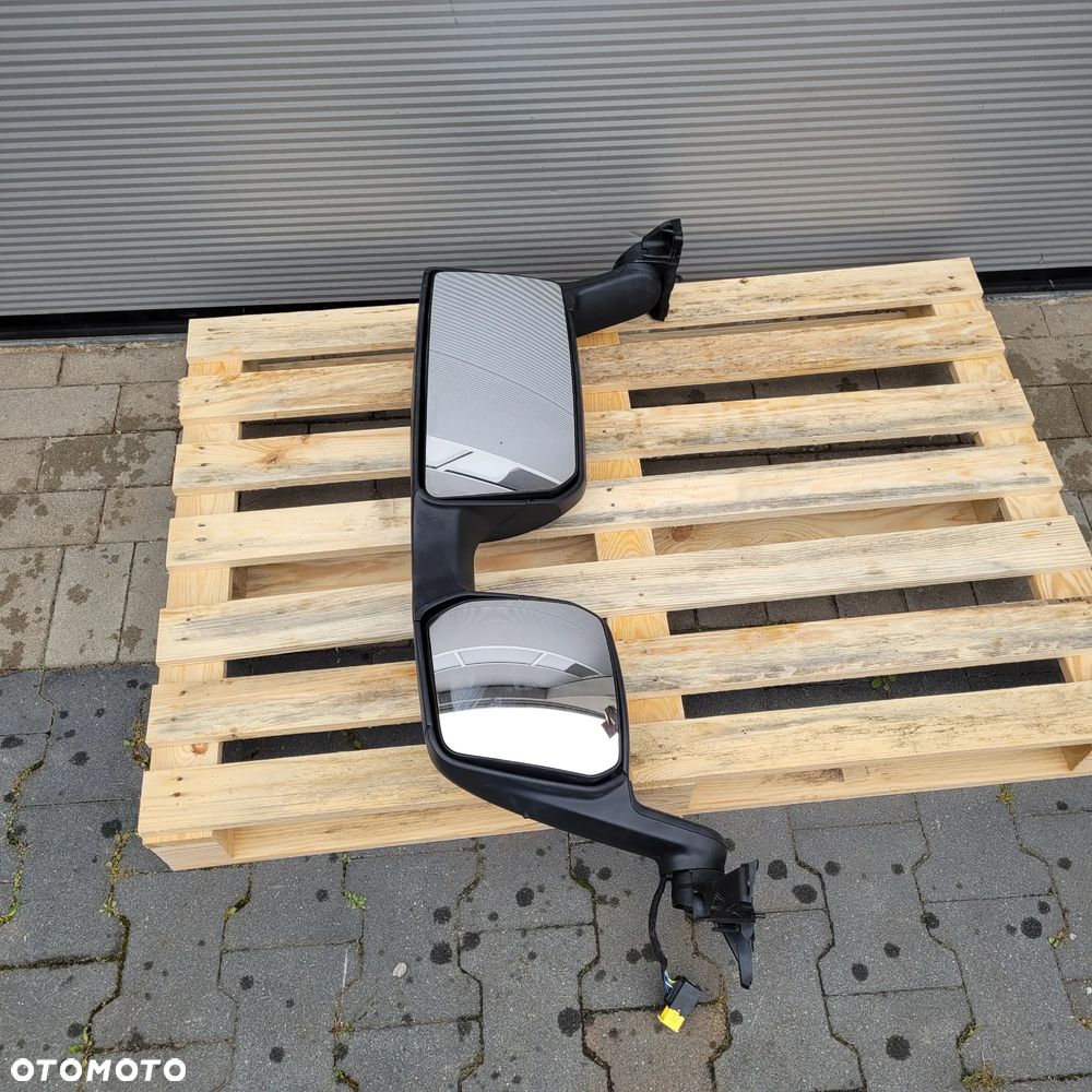 LUSTERKO LEWE DAF XG ORYGINAŁ CHWALIM116 - 1