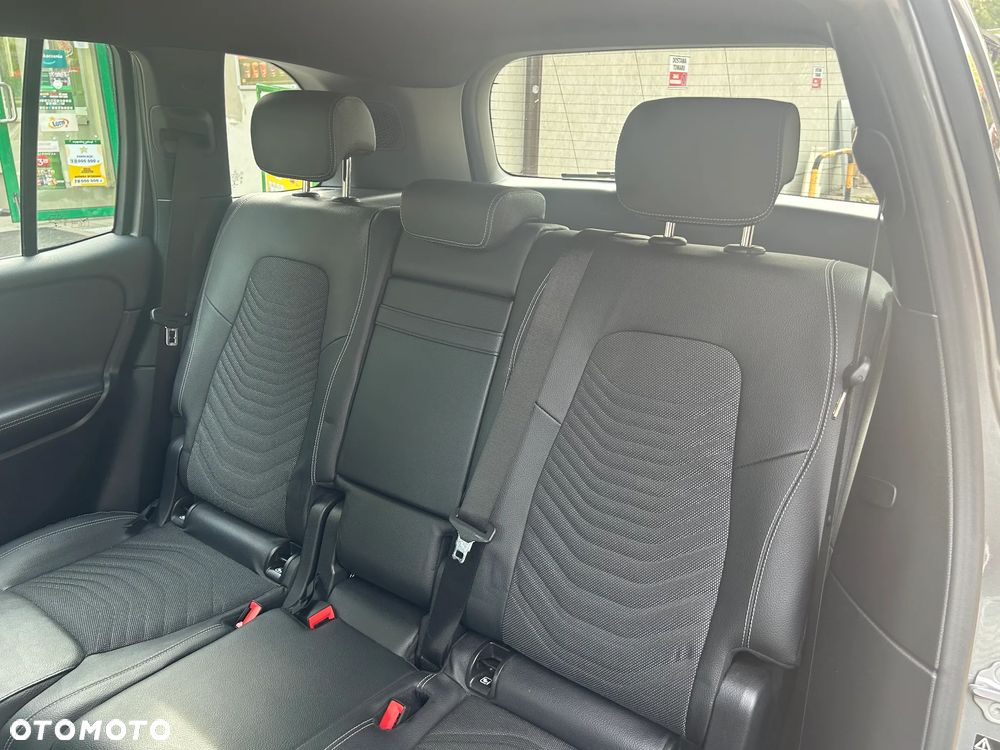 Mercedes-Benz GLB 200 Style 7G-DCT - 14