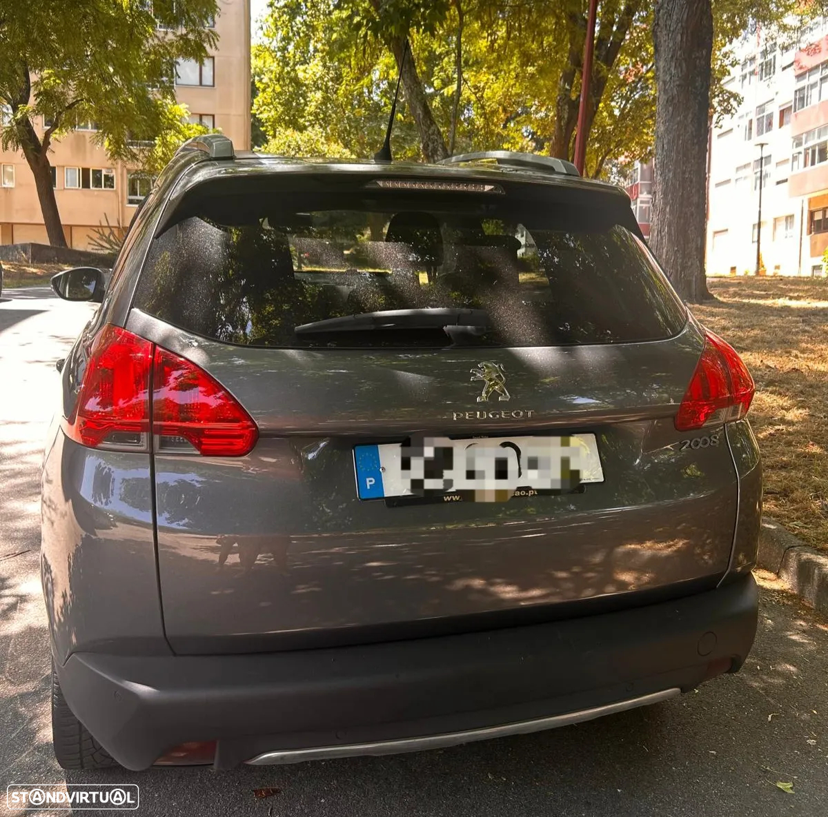 Peugeot 2008 1.6 BlueHDi Style - 4