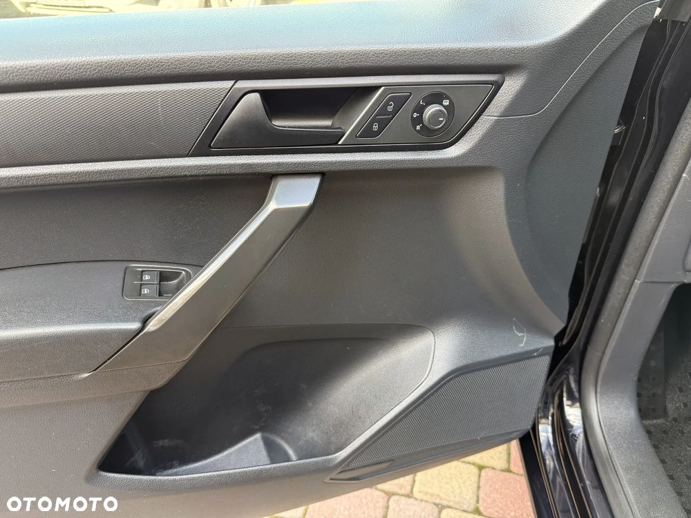 Volkswagen Caddy 2,0 Przedłużony - 17
