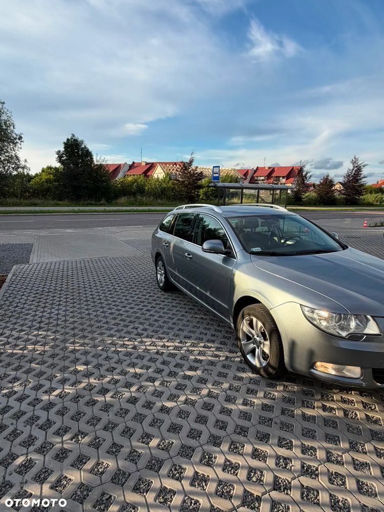 Skoda Superb 2.0 TDI L&K - 2