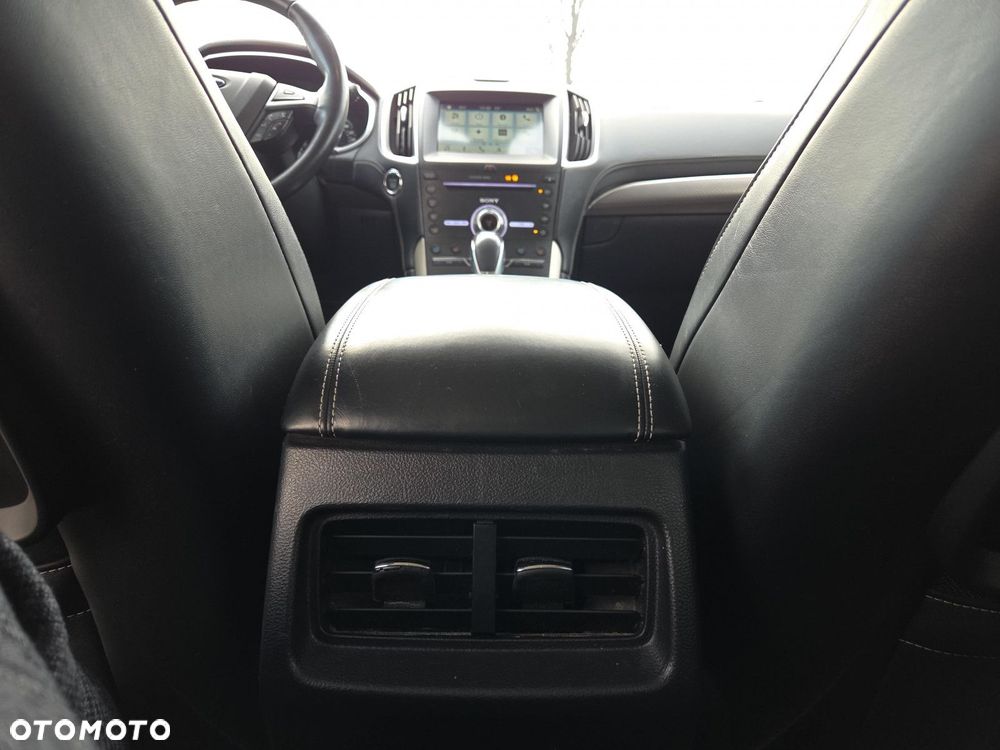 Ford S-Max 2.0 TDCi Bi-Turbo Vignale PowerShift - 28