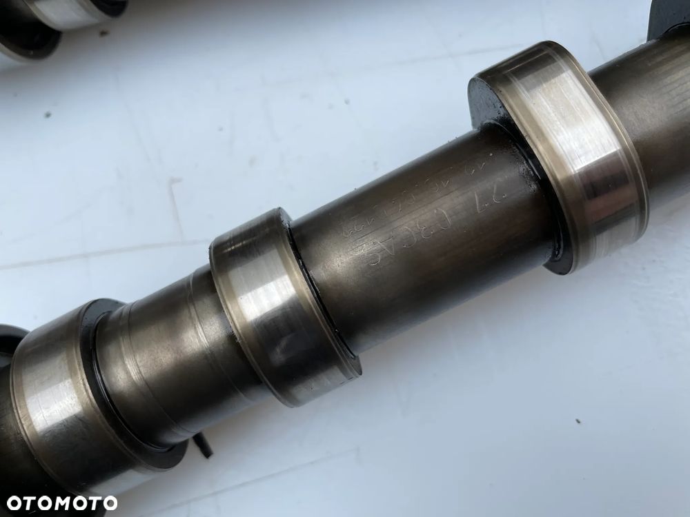 Pokrywa zaworów wałki rozrządu vw Golf V 03C103475 03CAS 03CAH - 20